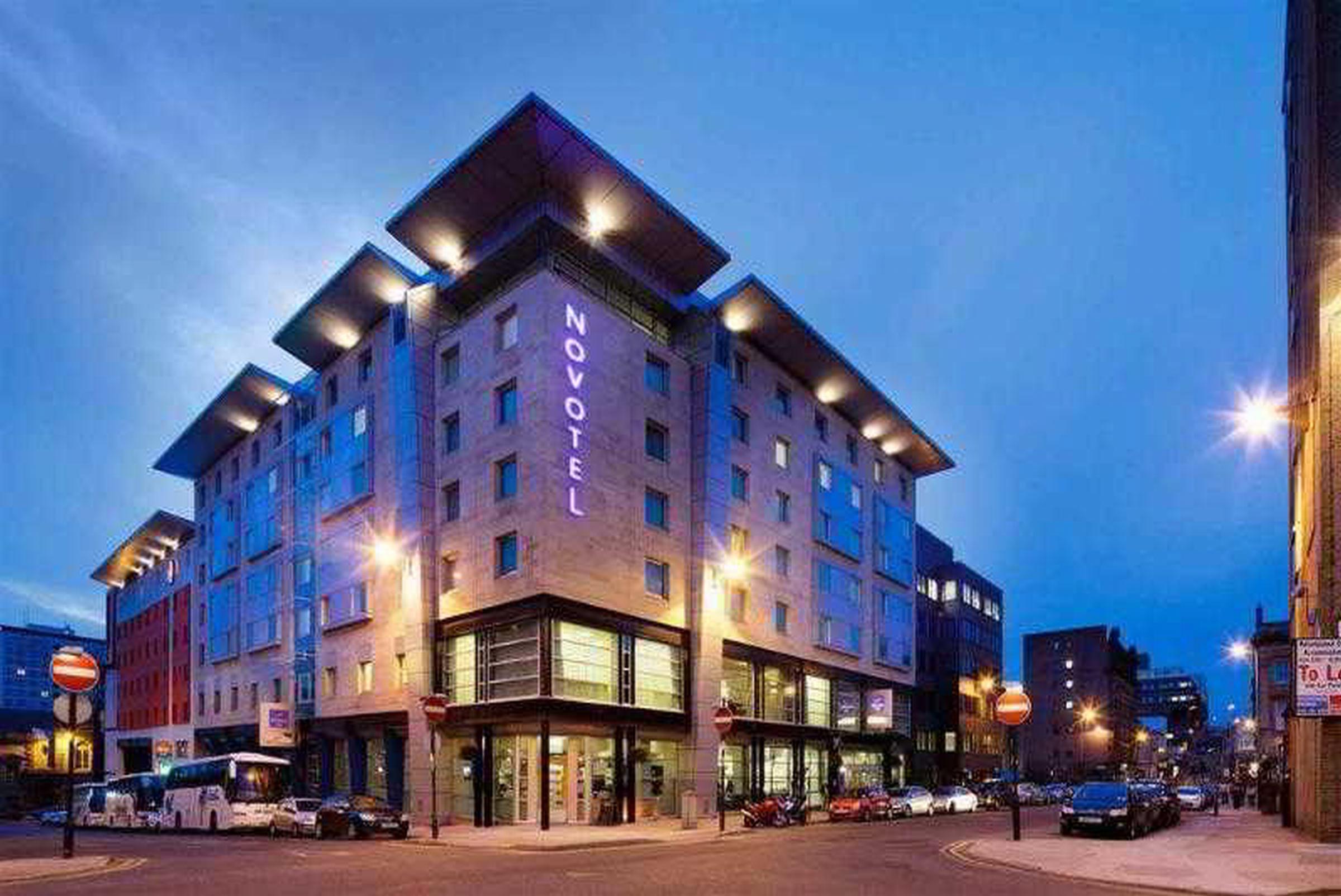Novotel Glasgow Centre Exterior foto